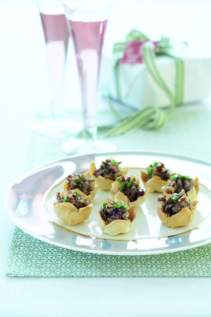 Mini chicken and cranberry pies Mini chicken and cranberry pies