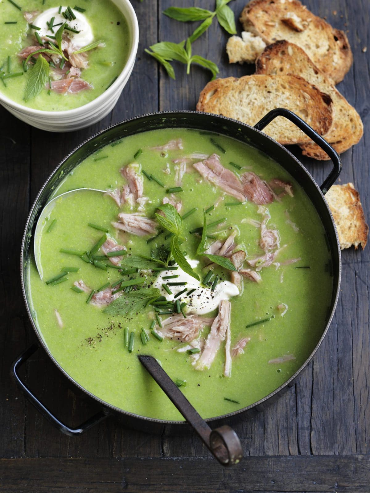 Minted pea soup with ham