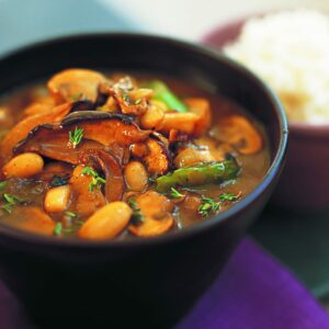 Mushroom and cannellini bean stroganoff