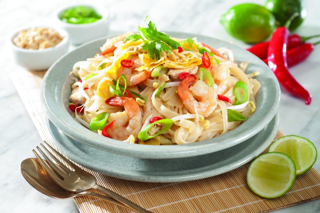 Pad Thai (Thai-style fried noodles) Pad Thai (Thai-style fried noodles)