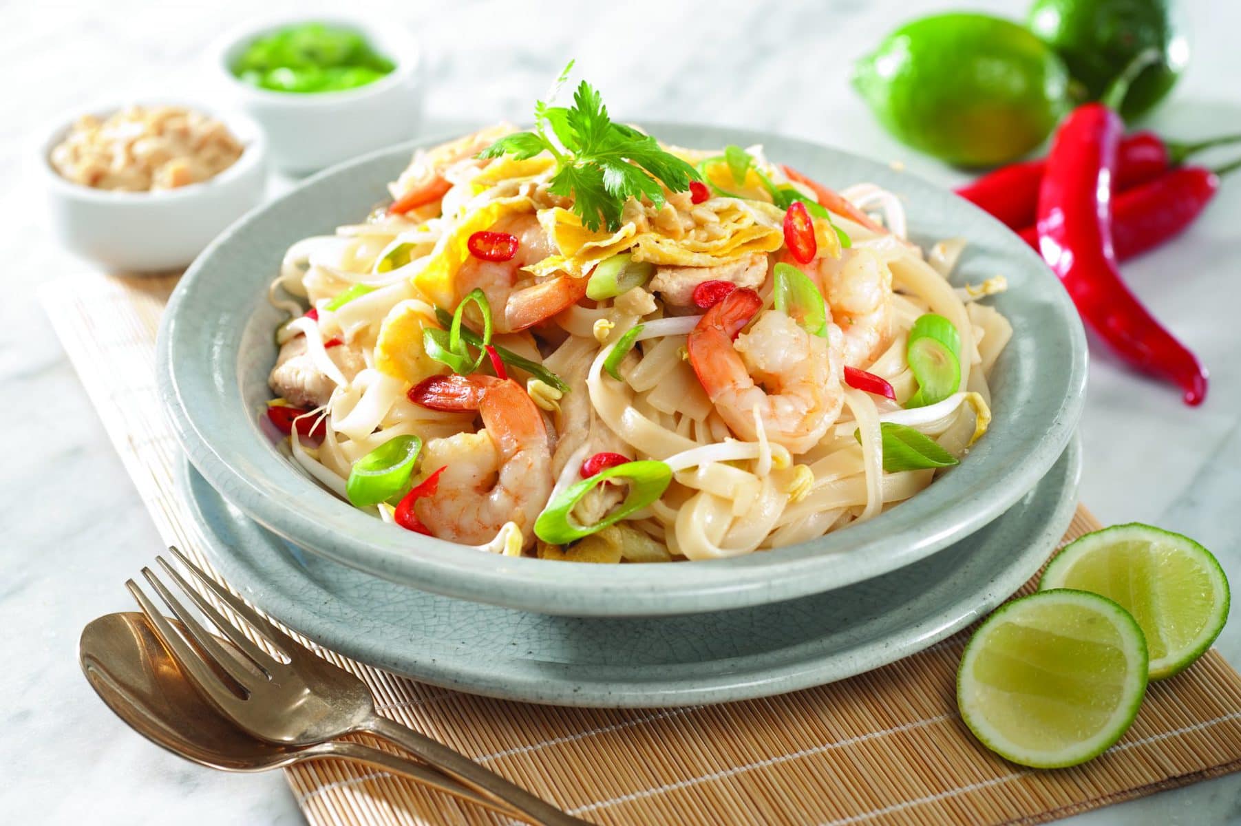 Pad Thai (Thai-style fried noodles)