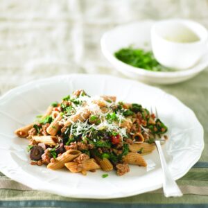 Penne with lamb, olives and spinach