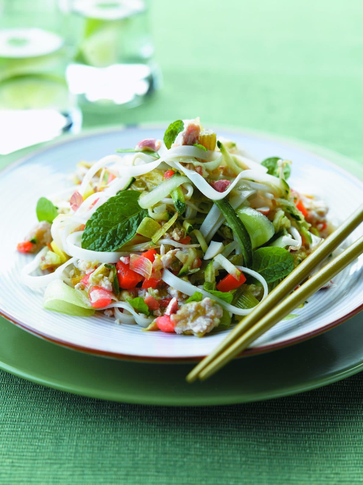 Refreshing noodle salad