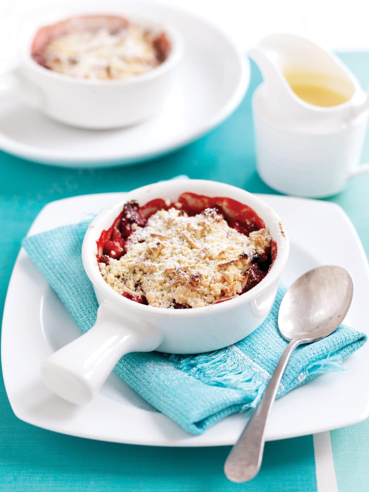Rhubarb and berry crumble