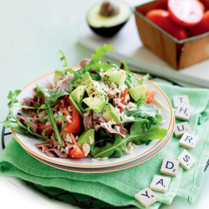 Roasted beef, rice and rocket salad