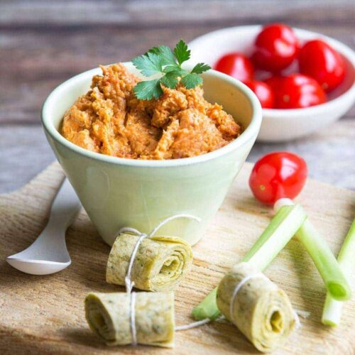 Roasted capsicum hummus