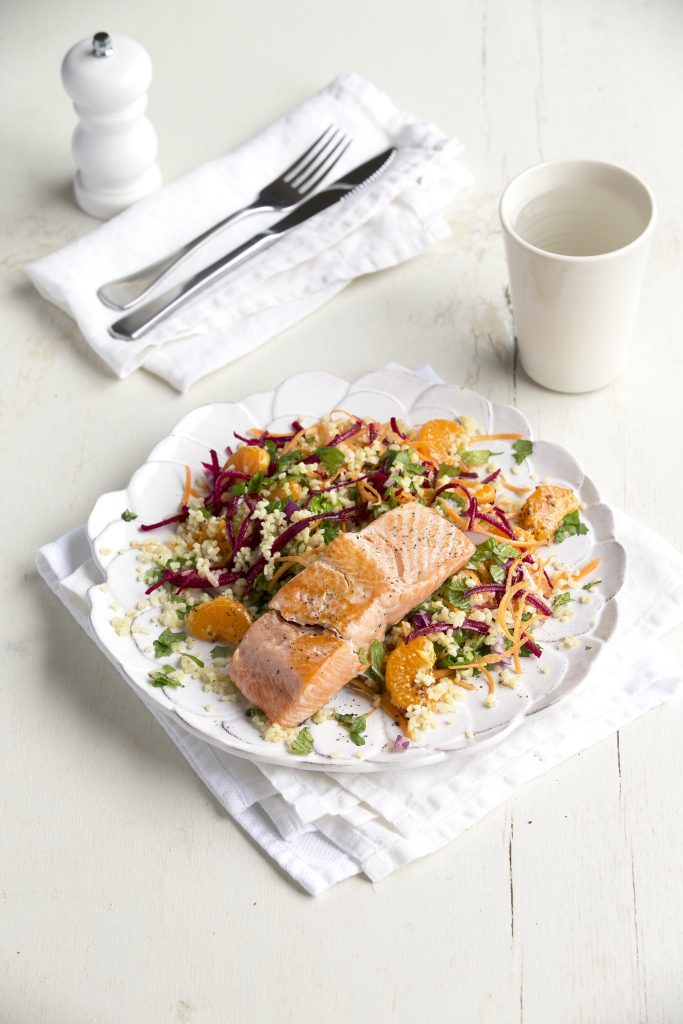 Salmon with beetroot, bulgar and mandarin salad Salmon with beetroot, bulgar and mandarin salad