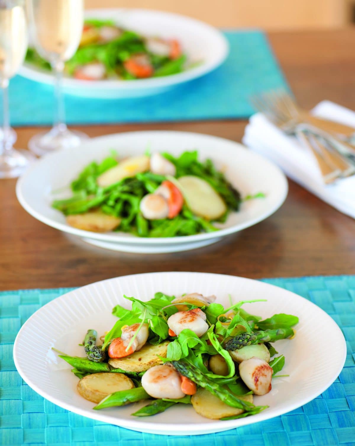 Scallop, asparagus and potato salad