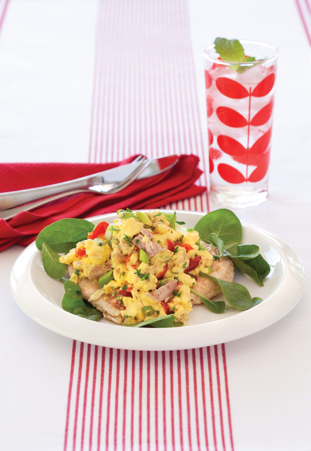 Scrambled eggs with tuna