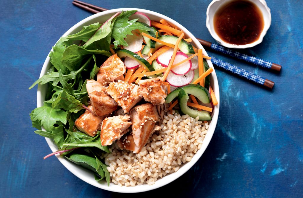 Seared salmon sushi bowls Seared salmon sushi bowls