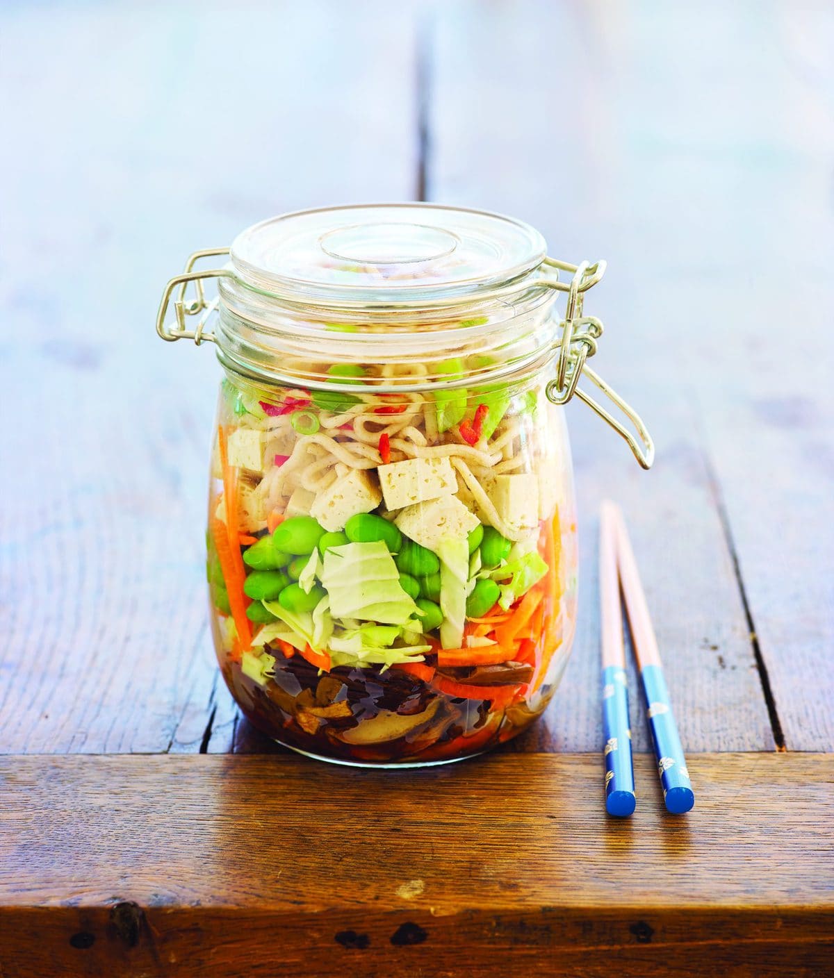 Spicy vegetarian noodles