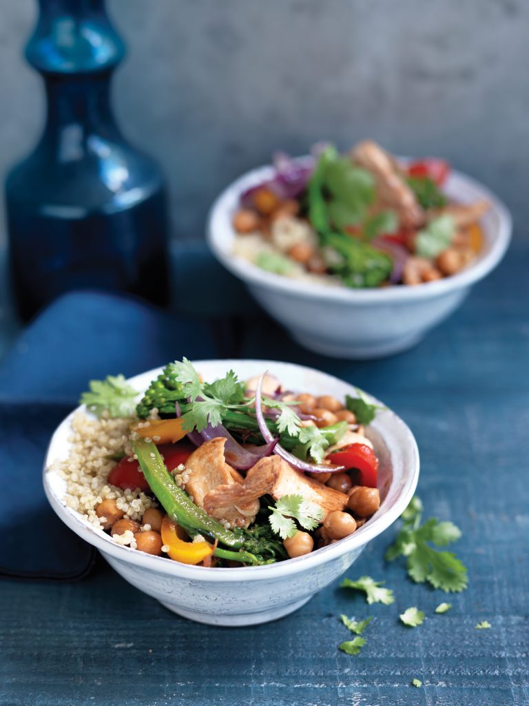 Stir-fried chicken with chickpeas, broccolini and capsicum