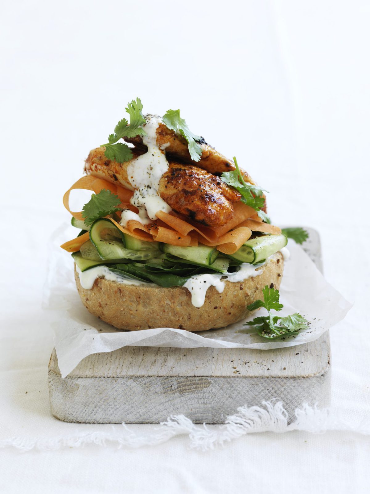 Tandoori chicken burgers