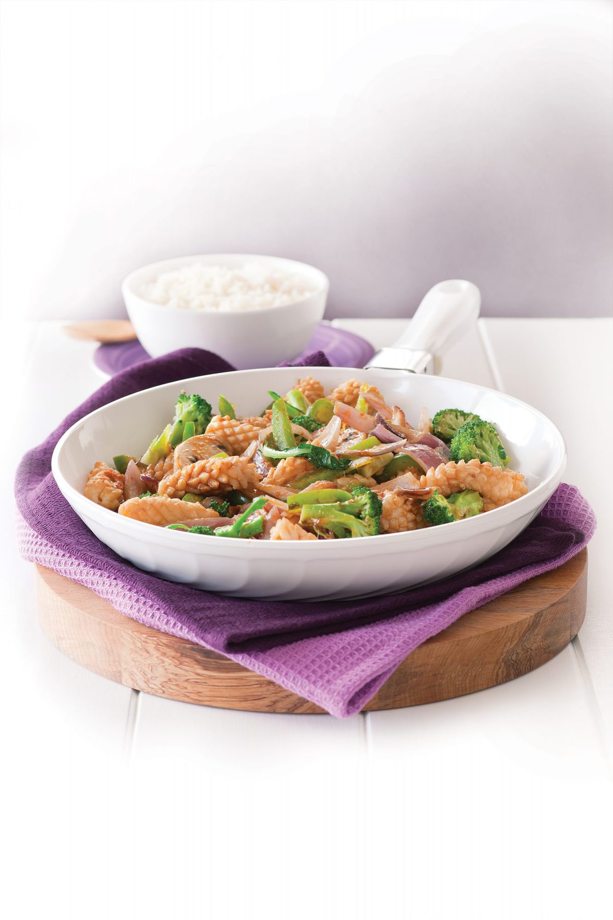 Thai-style squid with vegetables