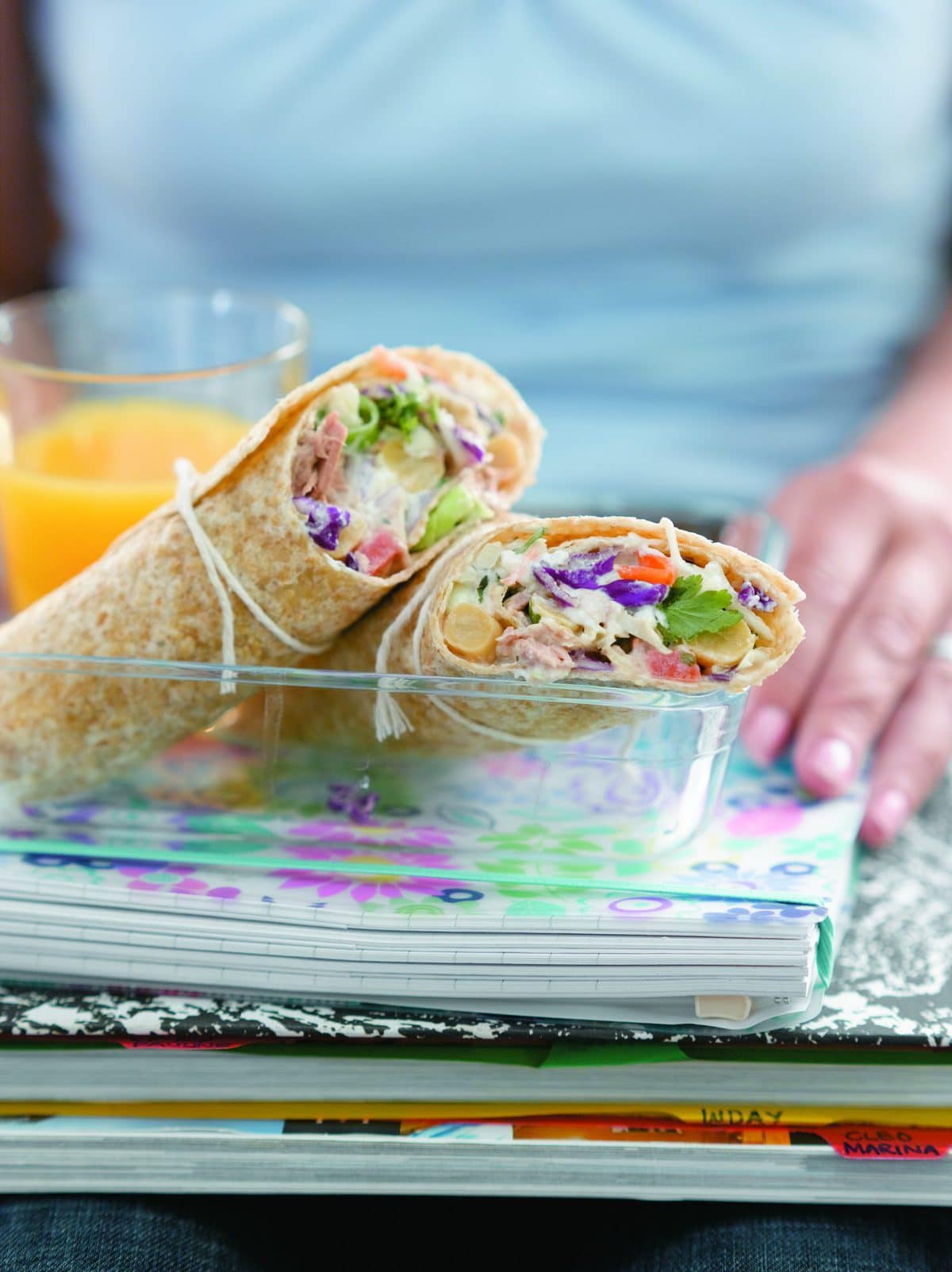 Tuna coleslaw wraps