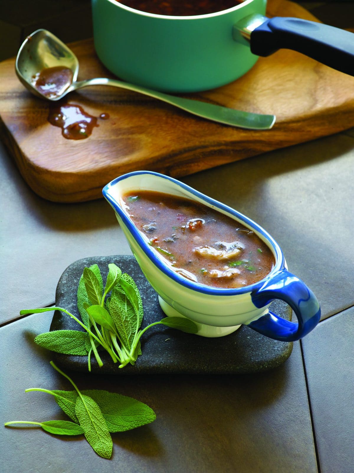 Vegetarian mushroom gravy