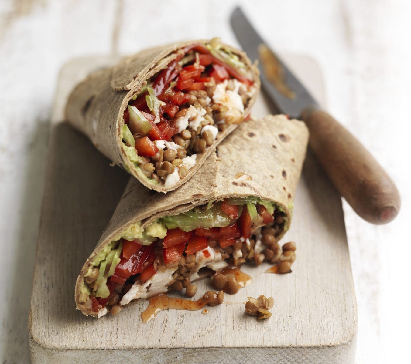 Chilli chicken, lentil and avocado wrap