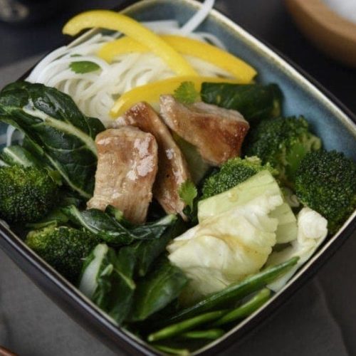 Sesame chili stir-fry with pork tenderloin and noodles