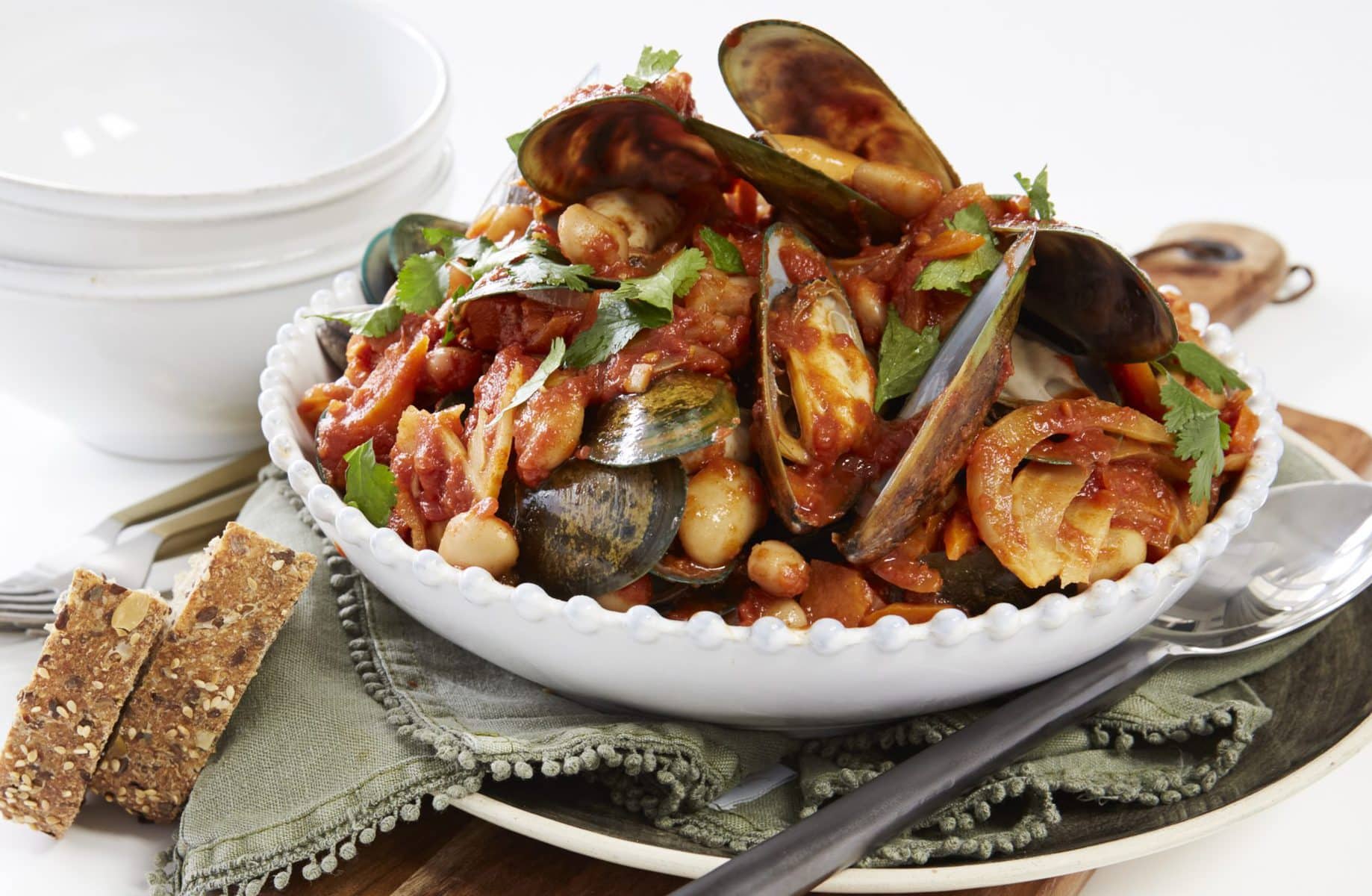Tomatoey mussels with smoked paprika and beans