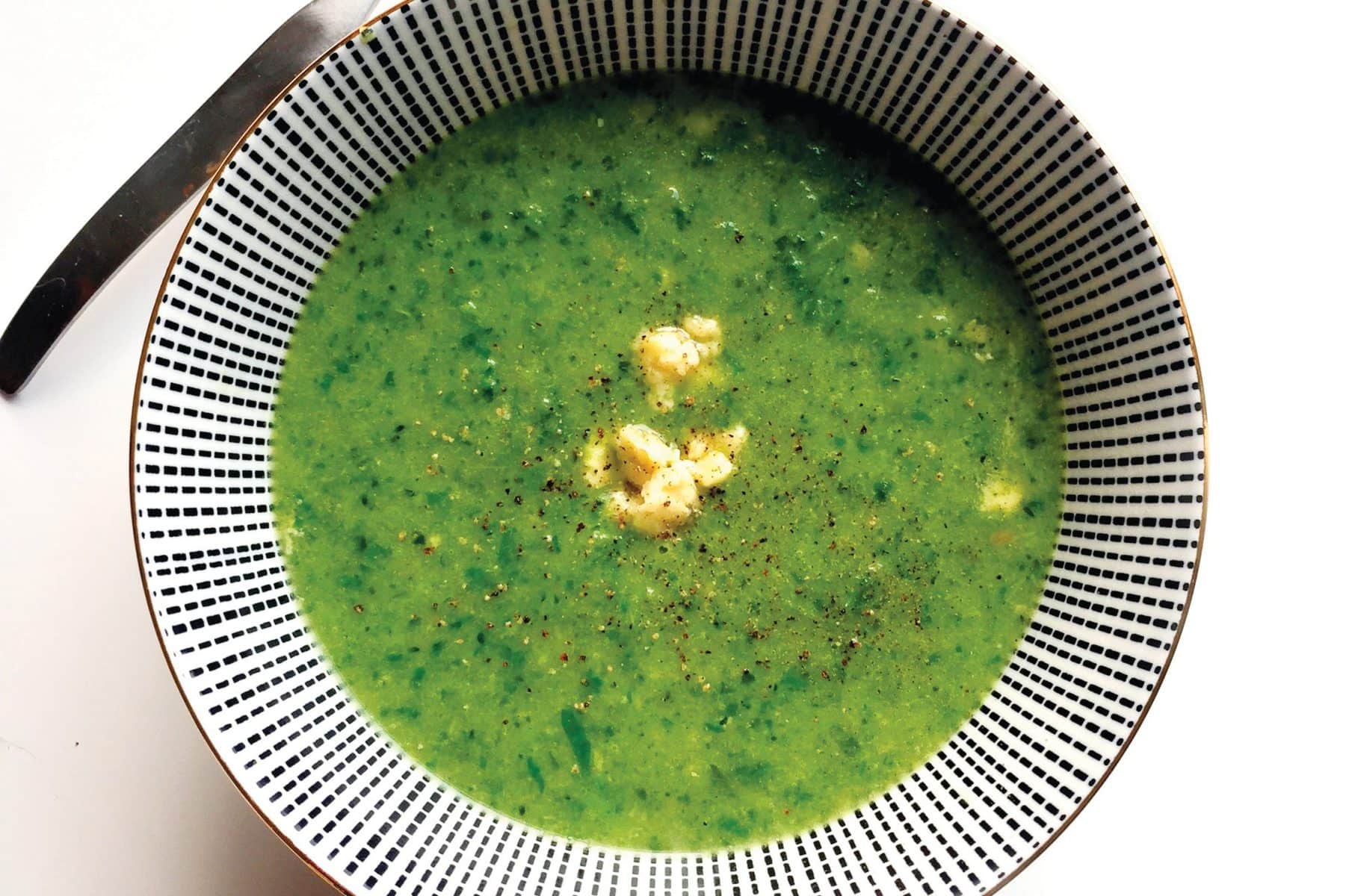 Broccoli, rocket and blue cheese soup