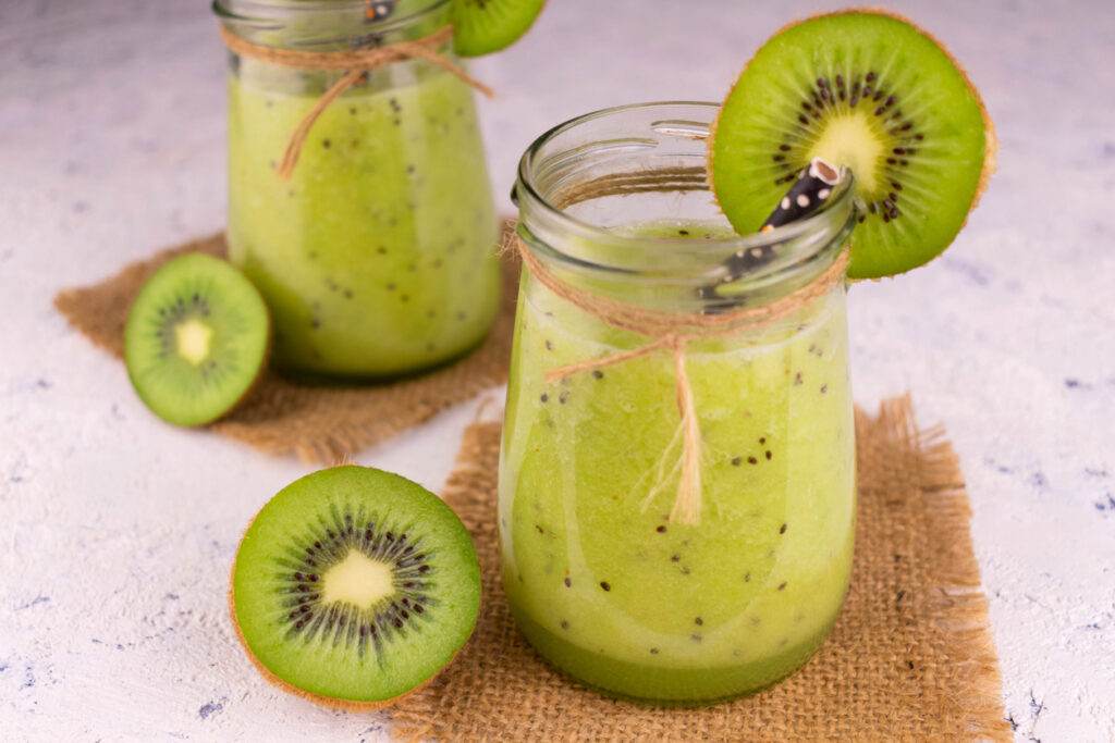 Green supreme kiwifruit crush
