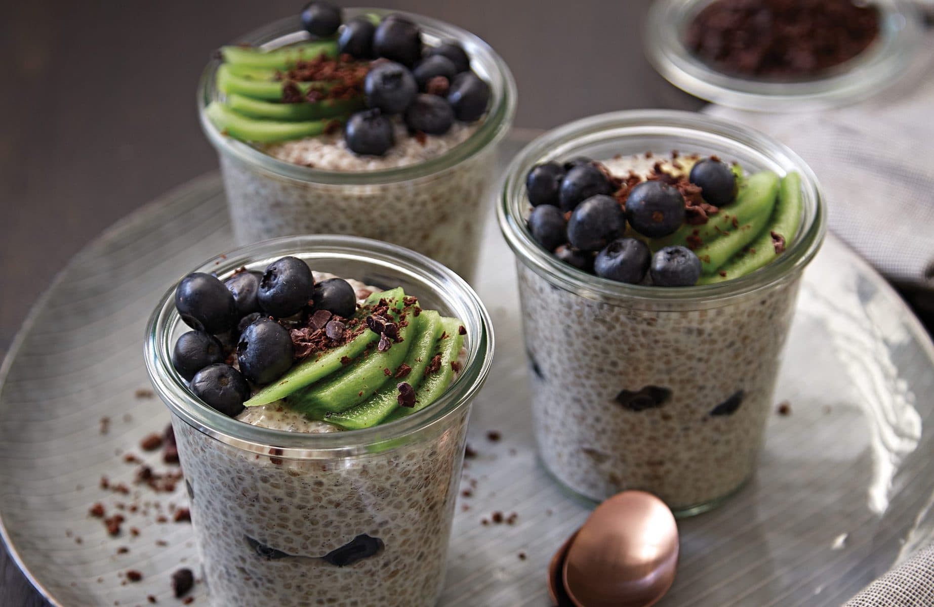 Chocolate vanilla chia pudding