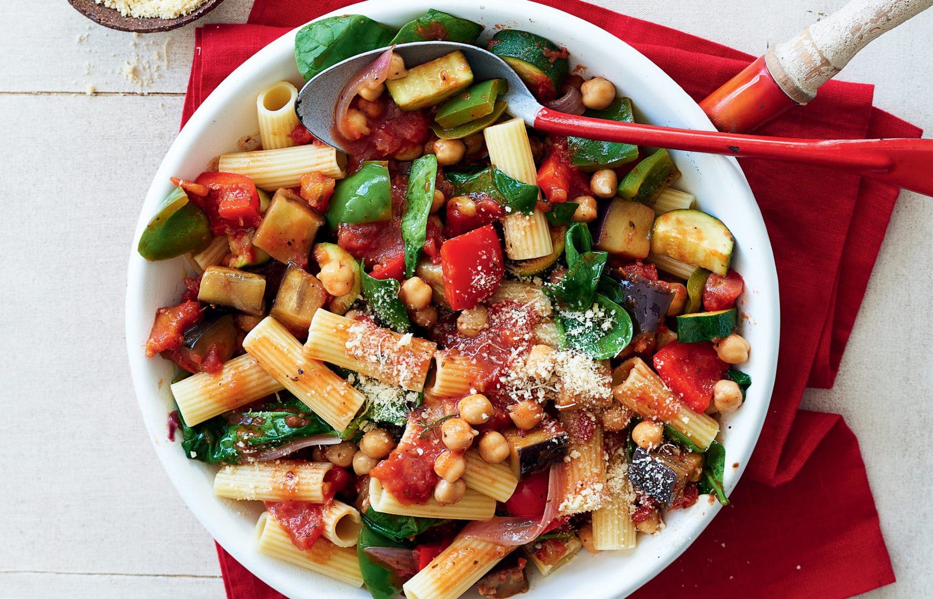 Rigatoni with ratatouille vegetables