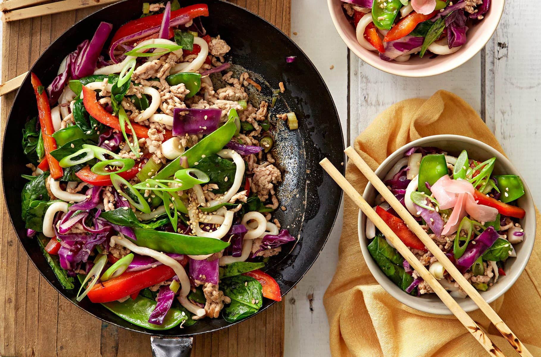 Stir-fried udon with pork and veges