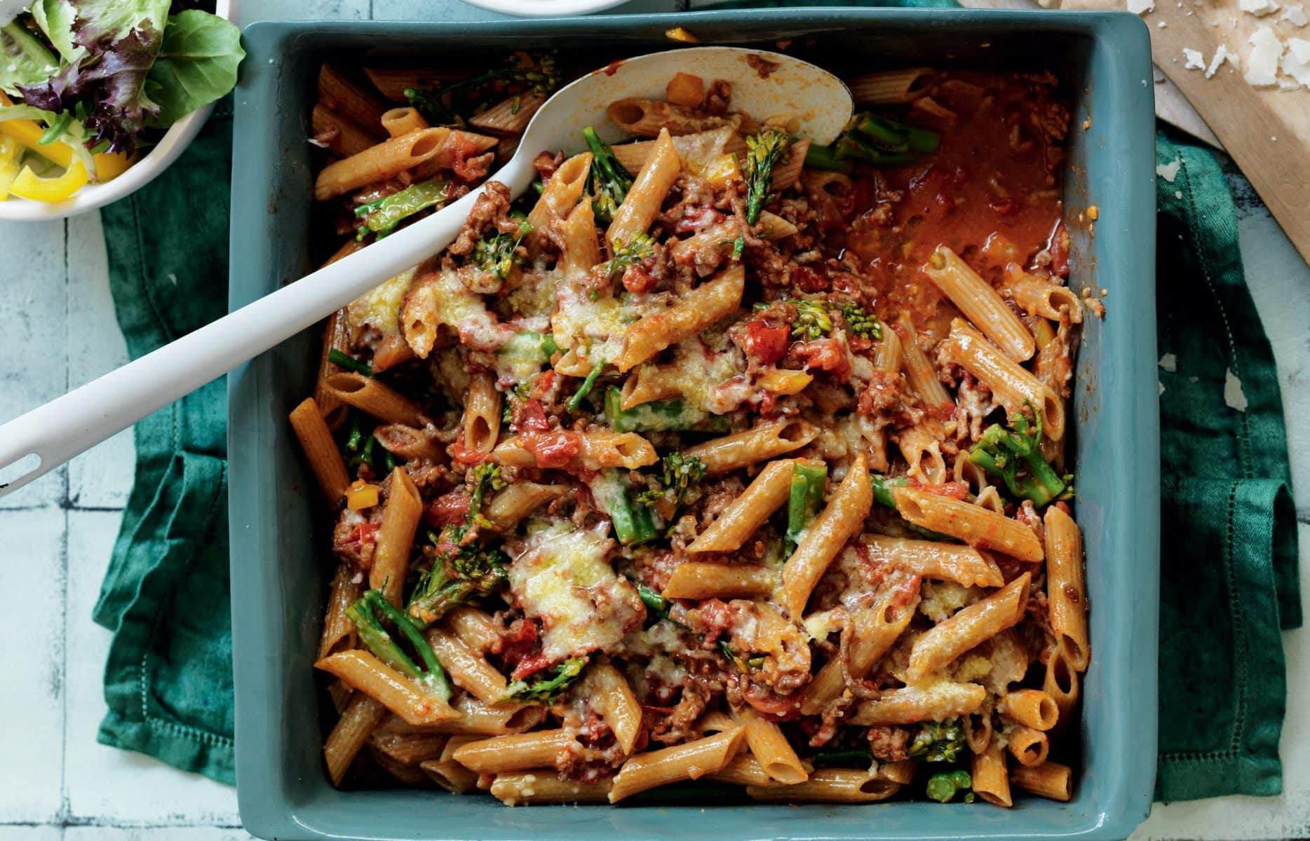 Beef and broccoli pasta bake