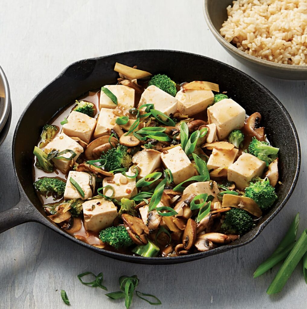 Braised spicy mushrooms and tofu Braised spicy mushrooms and tofu
