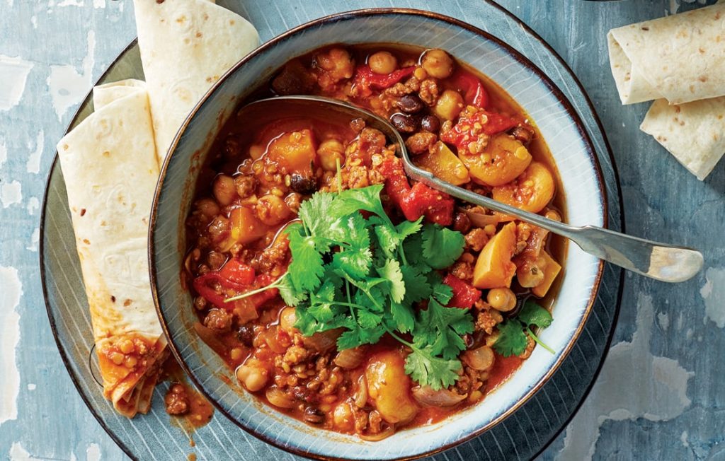 Slow cooker freezer bags: Quorn and bean chilli Slow cooker freezer bags: Quorn and bean chilli
