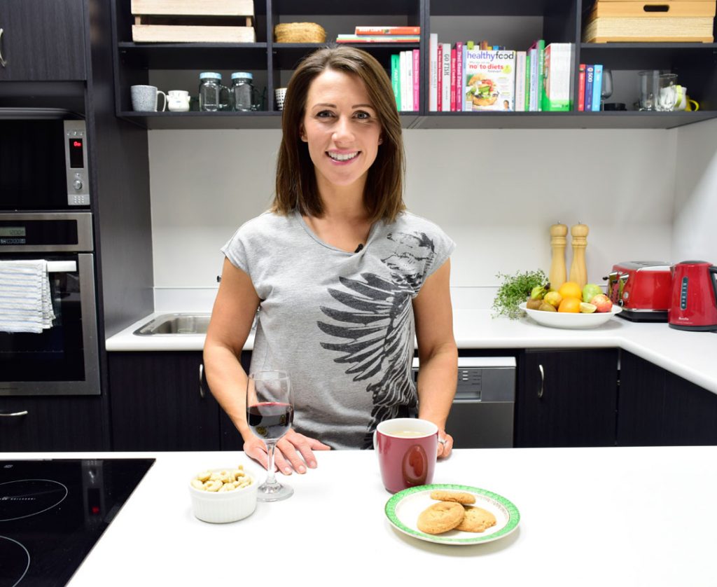 How to stop eating when you’re not hungry How to stop eating when you’re not hungry