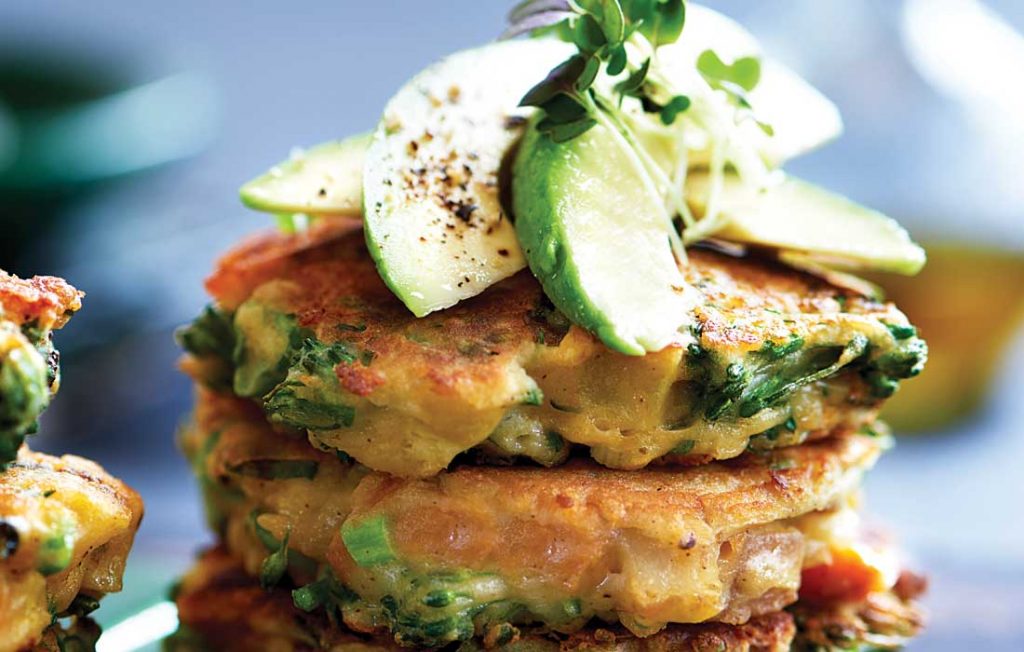 Vege fritters with sweet chilli and sour cream