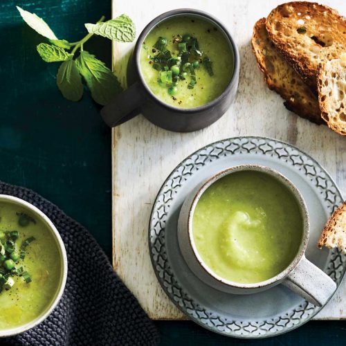 Cauliflower soup with peas and potato