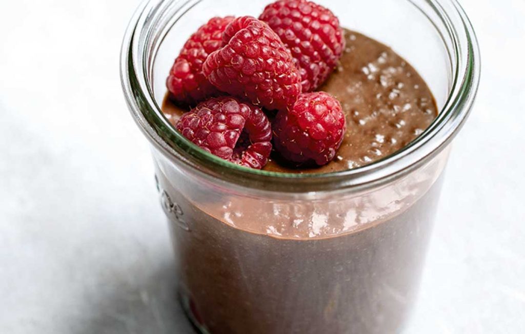 Gluten-free chocolate chia puddings