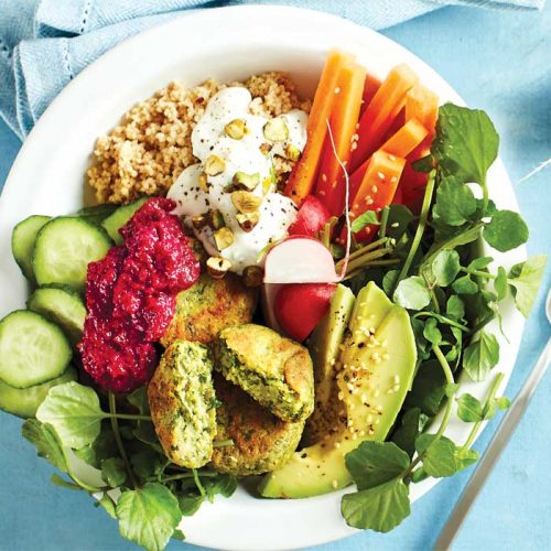 Falafel bowl with beetroot hummus