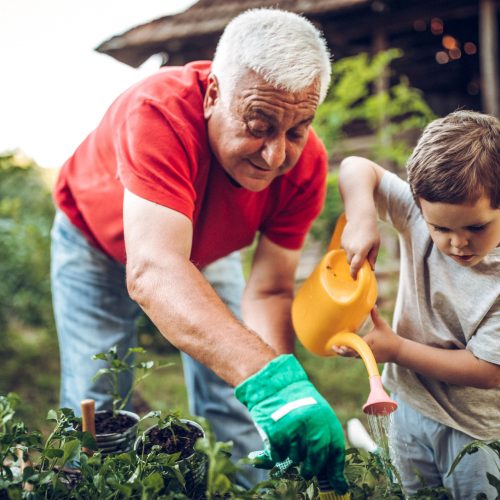 How kindness spreads