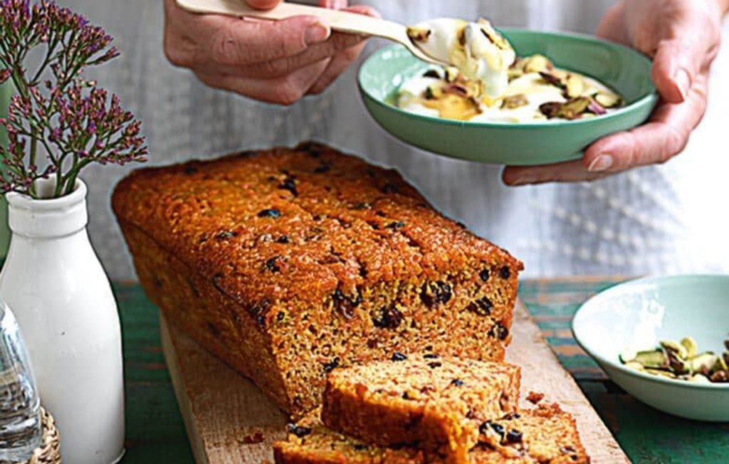 Carrot cake made with honey and olive oil