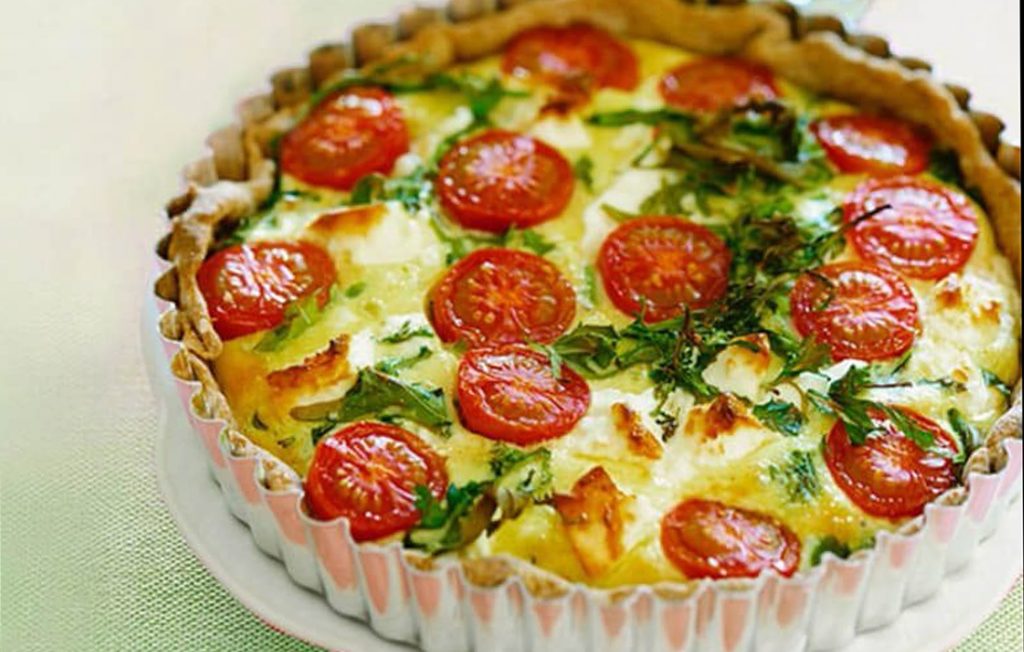 Gluten-free cheese and tomato quiche