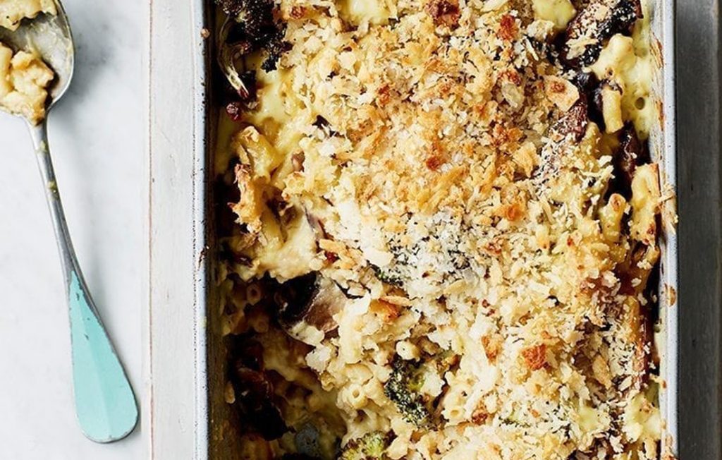 Vegan mac and greens