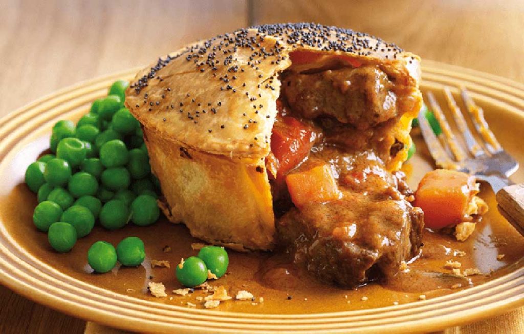 Chunky beef and onion pie