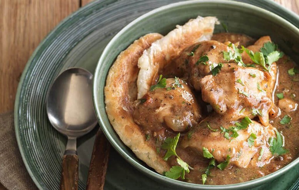 Chicken curry with cardamom