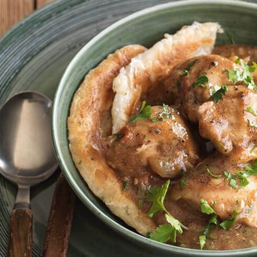 Chicken curry with cardamom