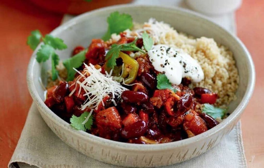 Vegan tomato and bean chilli