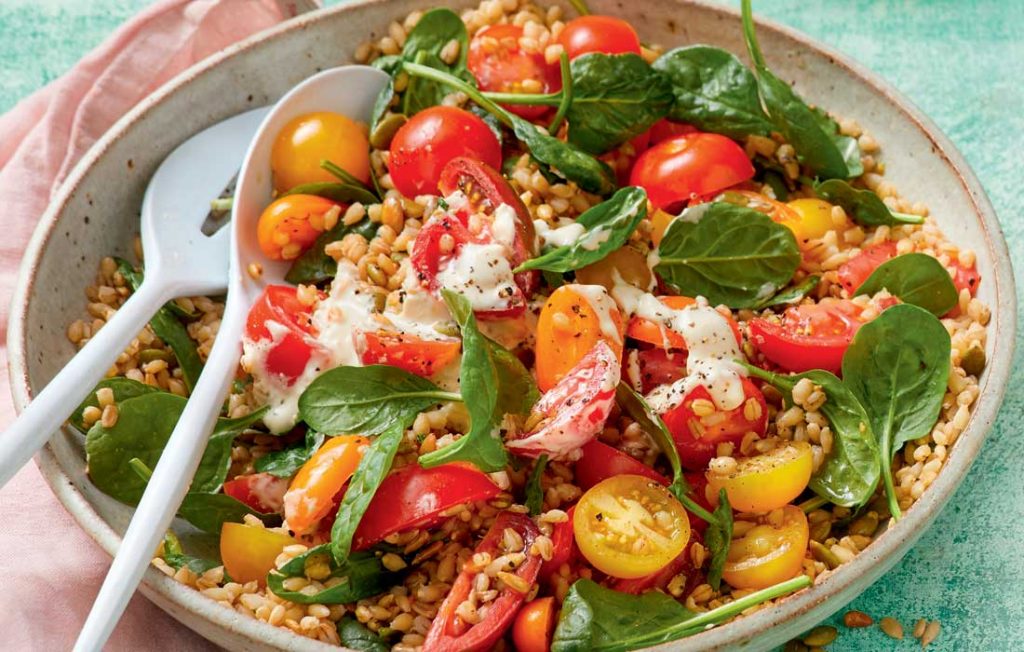 Tomato, chickpea and barley salad
