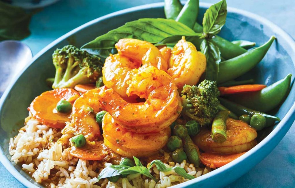 Yellow prawn curry
