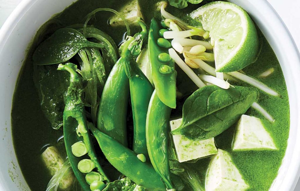 Super-green tofu curry soup with vermicelli Super-green tofu curry soup with vermicelli
