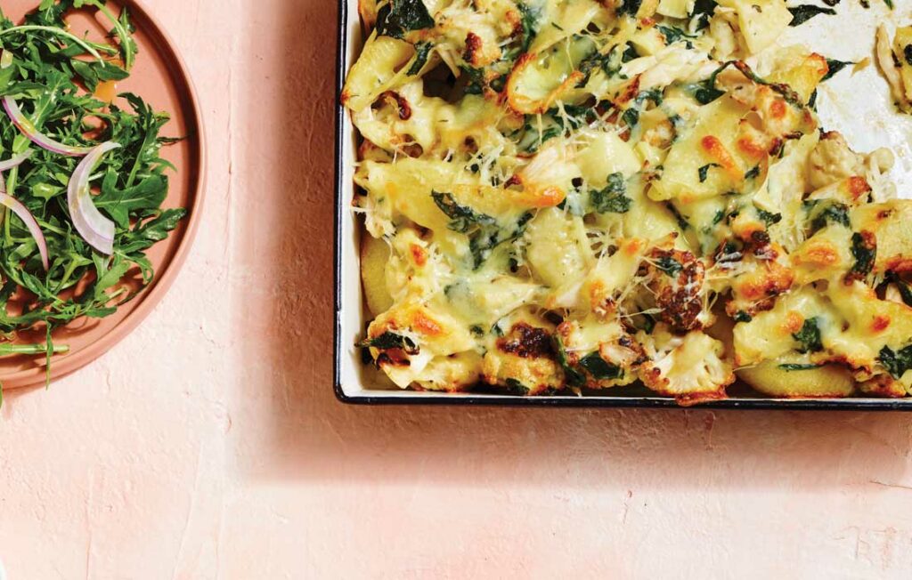 Creamy cauliflower and chicken pasta bake Creamy cauliflower and chicken pasta bake