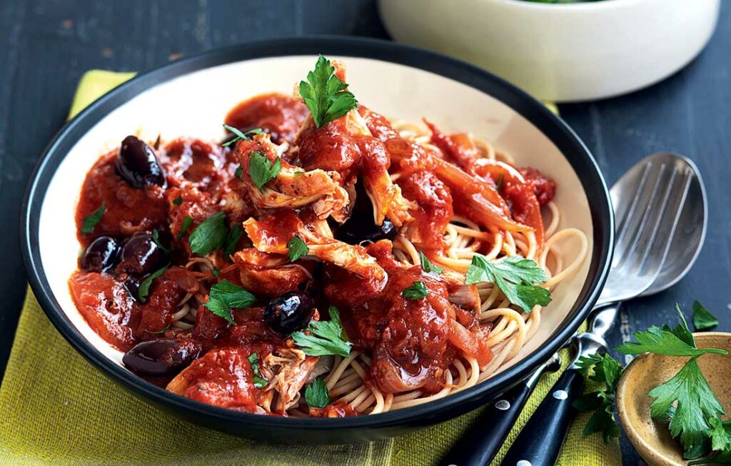Spicy chicken and tomato stew