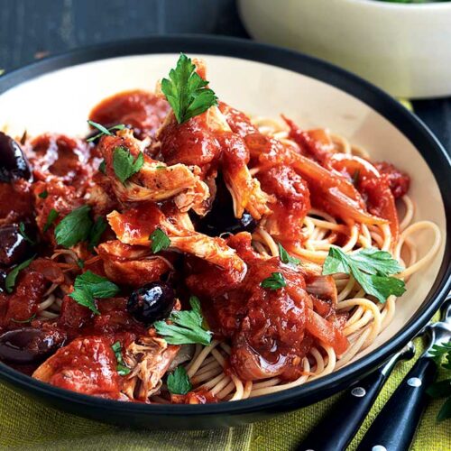 Spicy chicken and tomato stew